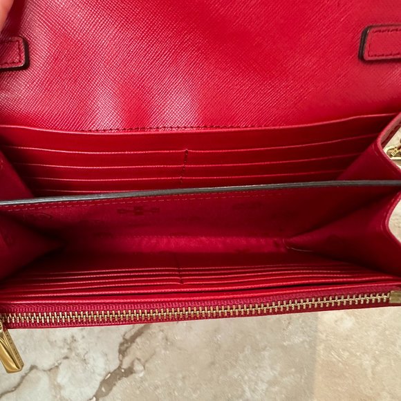 Red chain crossbody bag - Picture 3 of 5